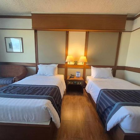 Cholchan Pattaya Beach Resort - Sha Extra Plus Exteriör bild